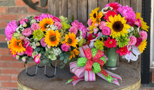 Load image into Gallery viewer, Grave headstone and vase set