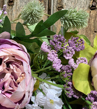 Load image into Gallery viewer, Spring Hydrangea Wreath