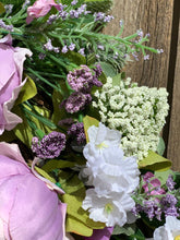 Load image into Gallery viewer, Spring Hydrangea Wreath